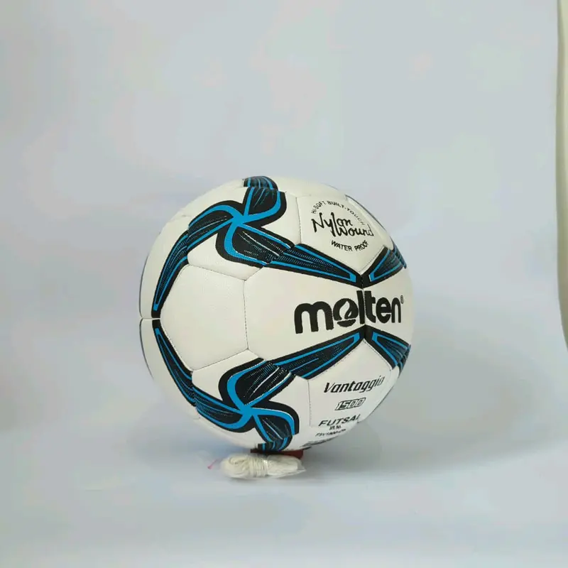 BOLA PUTSAL MOLTEN VANTAGIO SIZE 4 BAHAN KILAP 3