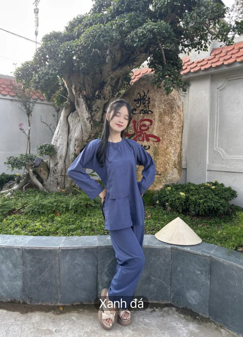 Product Introduction of pháp phục lễ chùa - Mẫu Vạt Hò Cúc Bấm 9