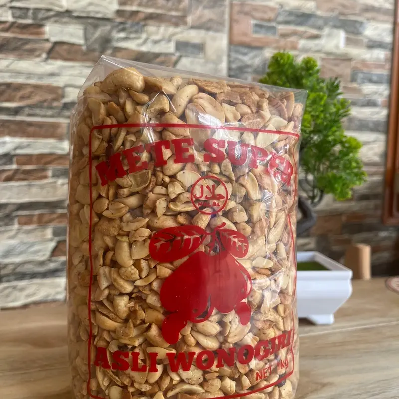 Kacang mete pecah 1 kg rasa bawang Food Snacks 1