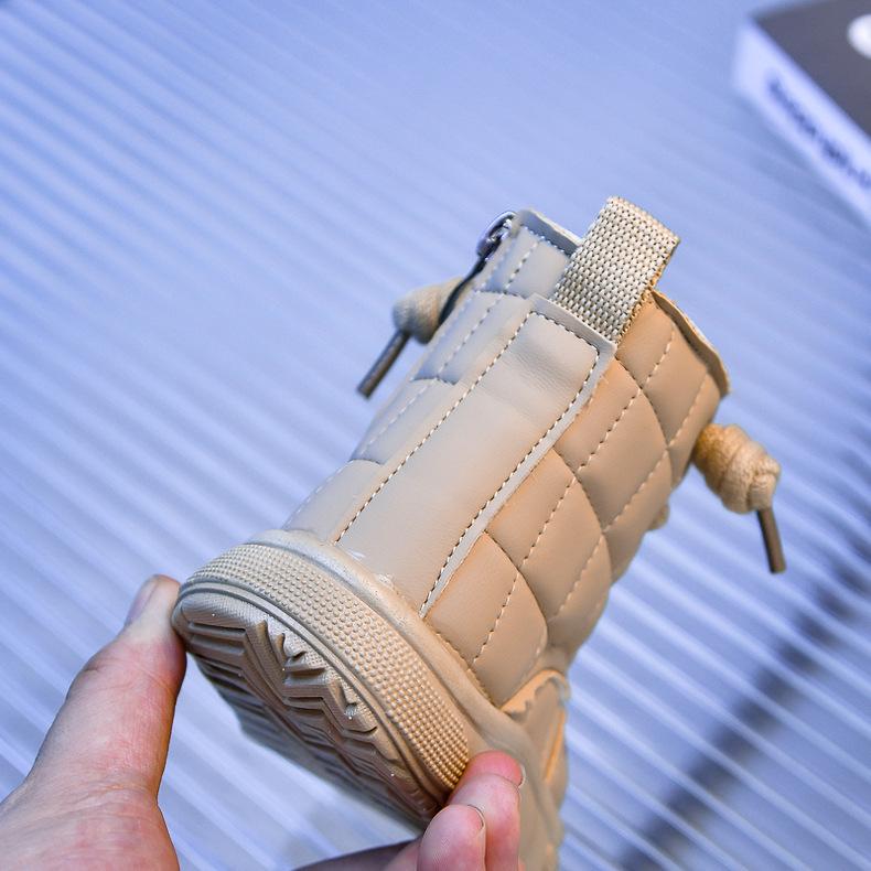 Product Introduction of Children's Korean version soft soled plush cotton short boots, new winter boys' warm bread boots, girls' high top boots 21