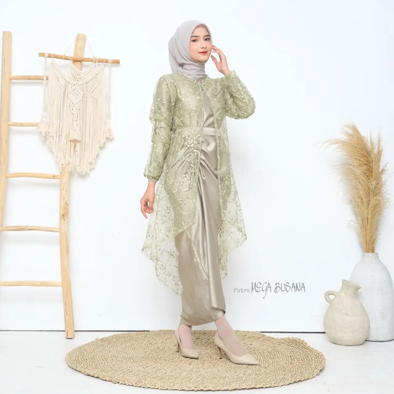 Dress Nia Rompi Set 2 in 1 Gamis Serut Velvet Kombinasi Outer Cardigan Brokat Payet Mutiara Polos