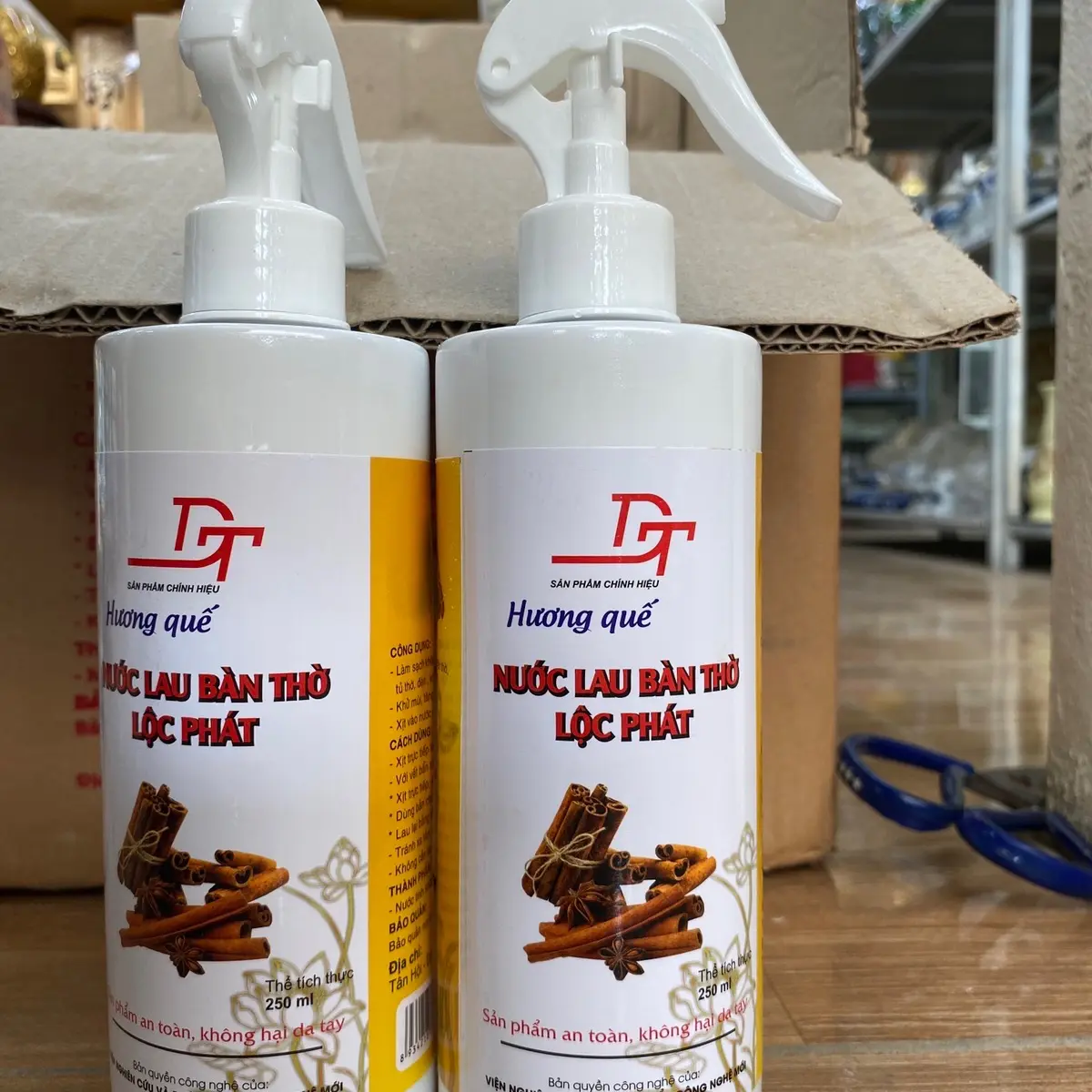 Nước lau bàn thờ Lộc phát