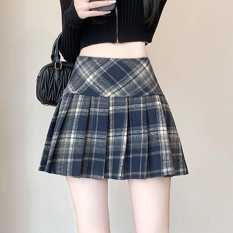 Product Introduction of Autumn Women's Plaid Pleated Dress High Waisted A-line Short Skirt Retro Skirt 20