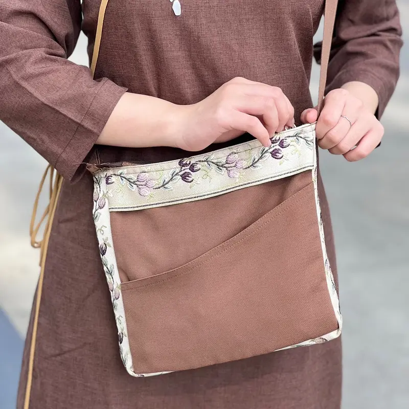Trang phục lễ chùa - Túi đeo chéo 0