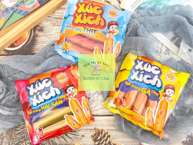 Xúc Xích Tiệt Trùng Chay Âu Lạc 3 Vị Thịt Gà Hải Sản Thực Phẩm Chay Đảm Bảo Chất Lượng Gói 5 Cây