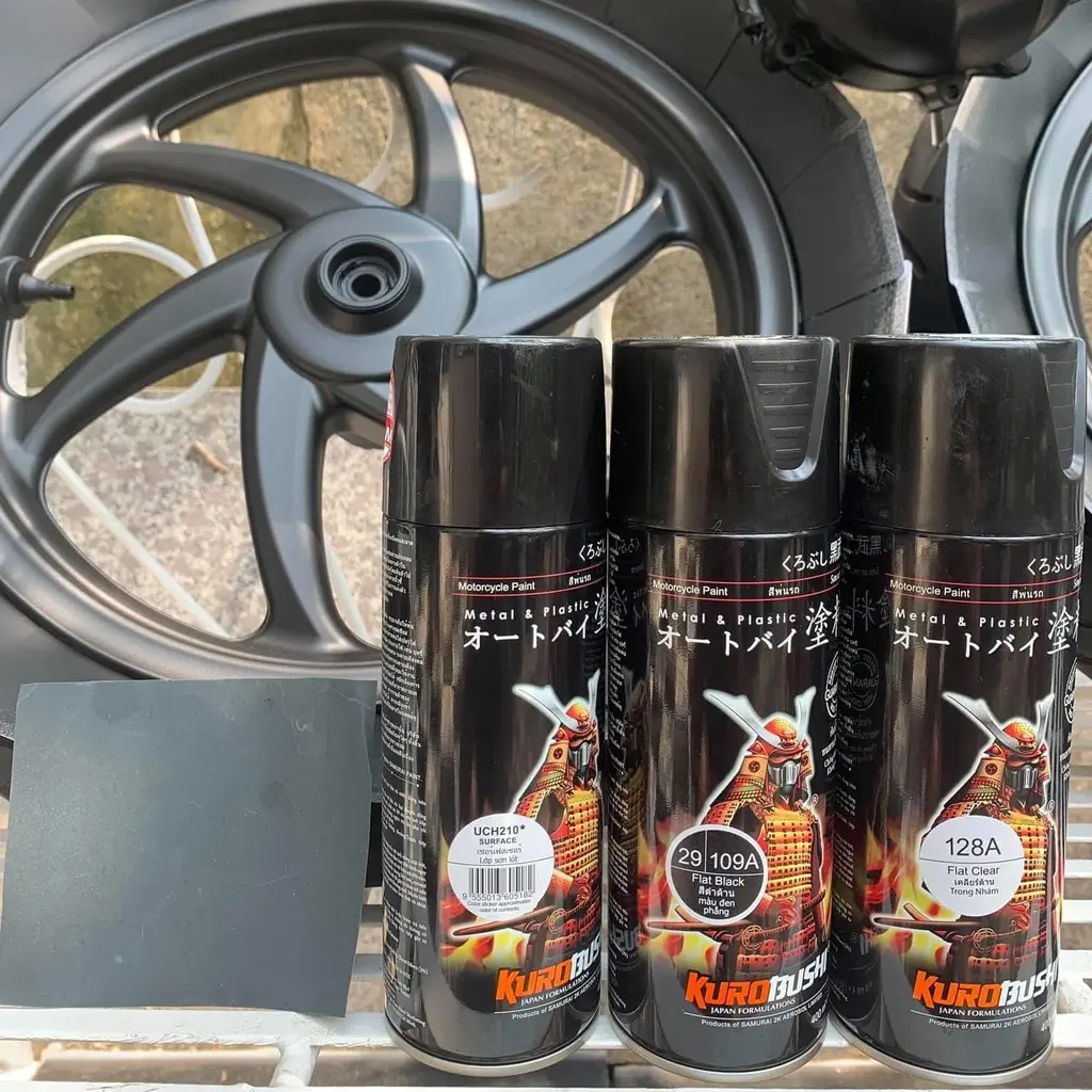 Combo Sơn Xịt  Màu Đen Nhám 109A combo 3 chai (lót Uch210 -màu 109a -phủ 128a)