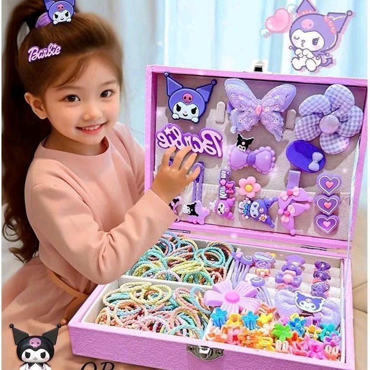 Hộp quà 156 chi tiết phụ kiện cho bé, kẹp tóc, nhẫn, dây buộc tóc. Hộp quà tặng đáng yêu cho bé.(Hộp quà 20x15cm)