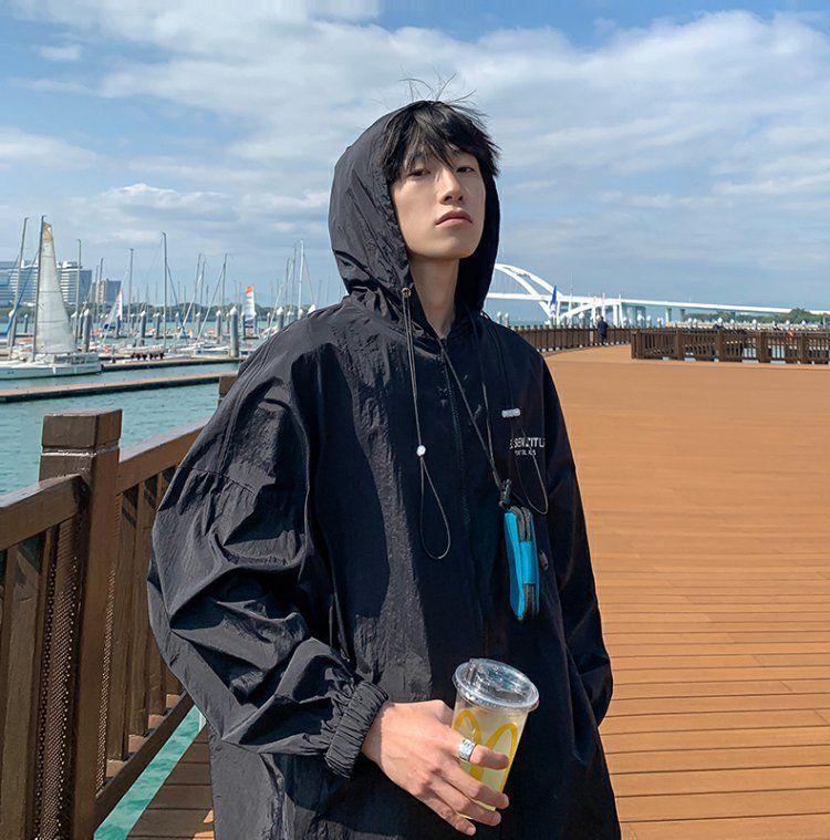 Product Introduction of Hooded Sun Protection Jacket for Men, Summer Thin Style, Youth Trendy Casual Coat, Ultra-Thin Breathable Loose Sun Protection Clothing 11