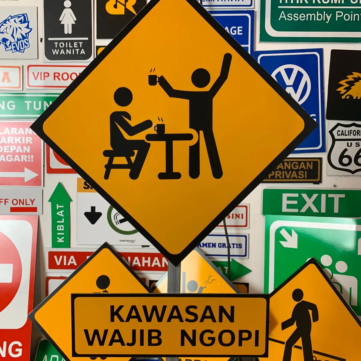 SIGN CUSTOM KAWASAN WAJIB NGOPI 30x30cm dan 10x30cm