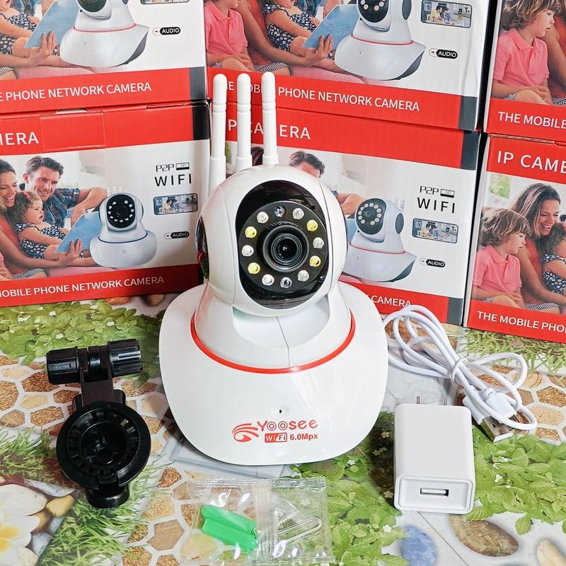 Camera Wifi 3 râu 3 ăn ten 11 led 6.0 Mp Yoosee Quay 360 độ, Rỏ nét ngày và đêm,Mẫu mới 2024 Đàm thoại 2 chiều | Có màu ban đêm | 3 anten thu sóng khỏe, phù hợp lắp trong nhà. Mẫu mới 2025