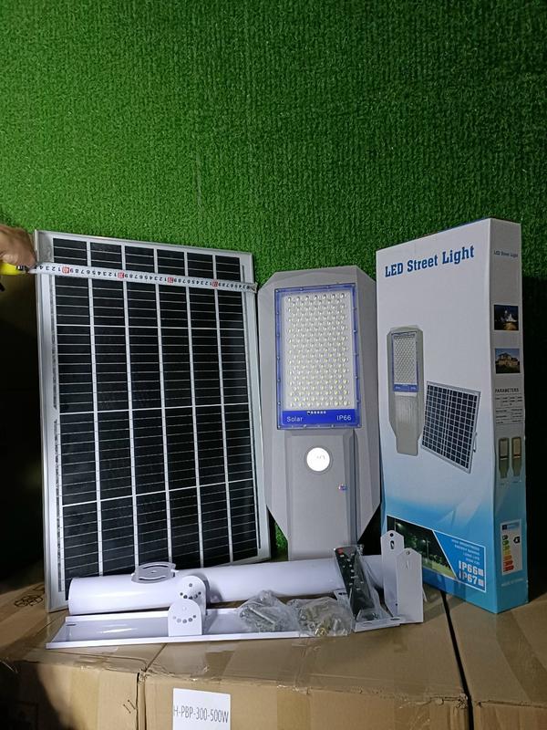 Đèn công trình năng lượng mặt trời 1000W, Đèn phi thuyền tấm pin MONO chính hãng vỏ nhôm đúc - Bảo hành 2 năm 5