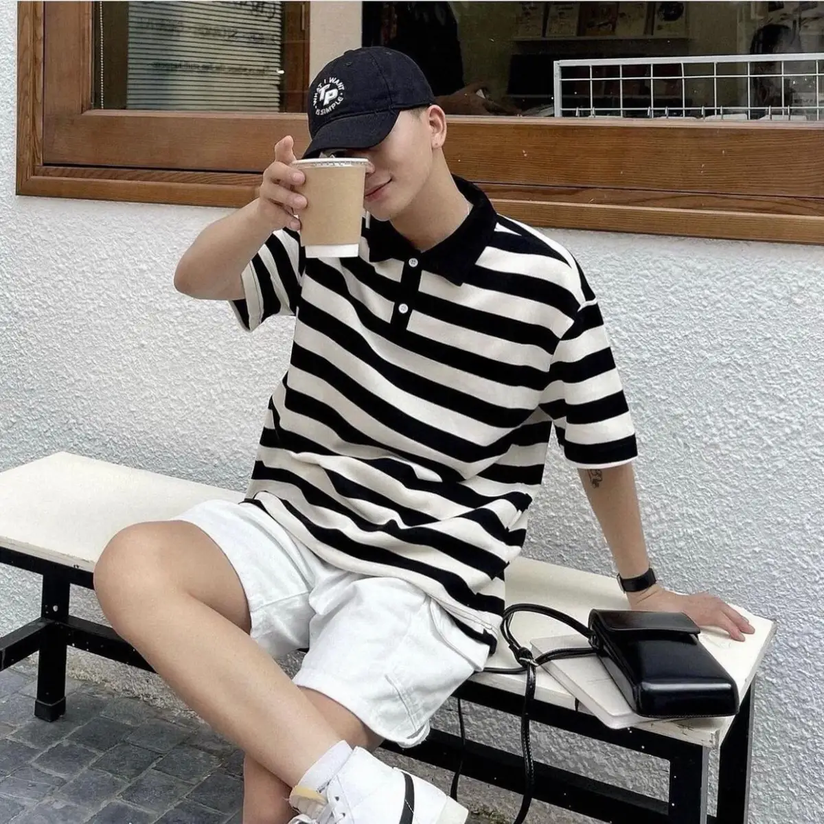 Áo phông oversize STRIPE LINE AP819 ( kẻ phối màu be ngà ngà )