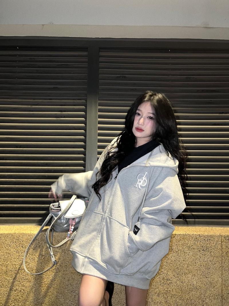 Product Introduction of Áo Hoodie Zip Alphabet CINDER, Áo Khoác Local Brand Menswear Dài Tay 38