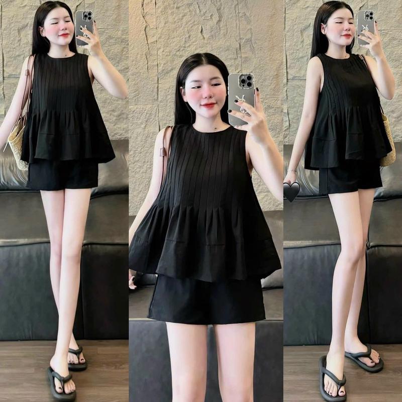 Sét đồ nữ thời trang mặc đi chơi áo sát nách xếp ly xoè mix quần short dễ thương chất vải đũi vân mây 2