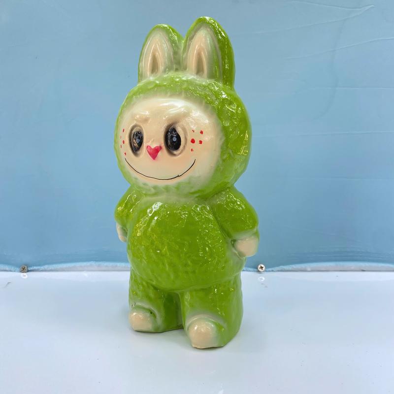 Labubu Tiết Kiệm KT 24x13cm Lỗ Tròn Lợn Thạch Cao Ống Tiết kiệm Ống Đựng Tiền Model 1 Đồng heo đất labubu Ống Heo Chất Liệu Thạch Cao Nhiều Màu Sắc