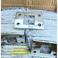Gambar PLENDES TATAKAN SEPATU POST BASE TIANG RAILING HOLLOW 4X4 STAINLESS STEEL 304 dari aksesori kaca Kota Surabaya 3 Tokopedia