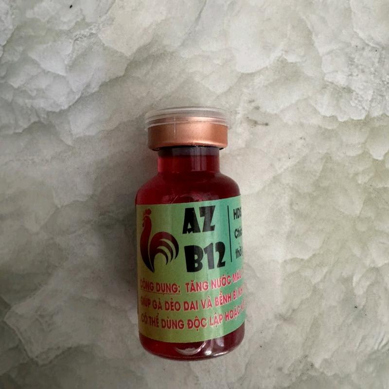 az b12 dạng chất lỏng . dùng được 30 lần gà nồi 60 lần gà tre . vitamin cho gà khỏe mạnh sung túc ăn nhìu bóng lông .rất tốt cho gia cầm