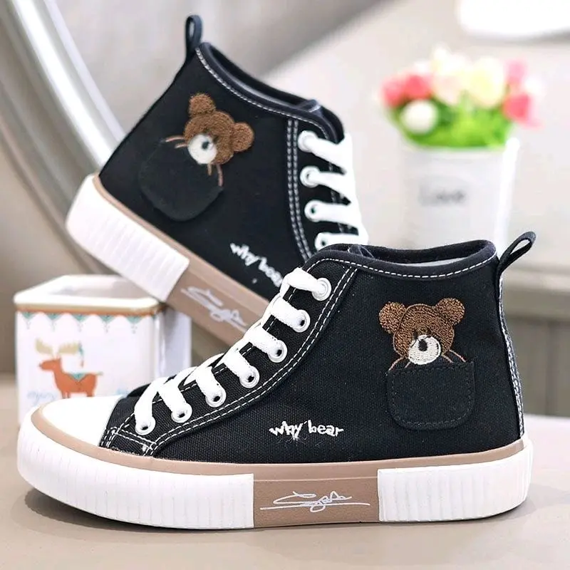 sepatu couple motif bear cewek cowok perempuan terbaru kekinian viral usia umur 13 14 15 16 17 18 19 tahun/sepatu sneakers motif bear abgremaja dewasa perempuan cewek wanita sepatu sekolah SMP SMA termurah kekinian trend sepatu running jogging lari santai