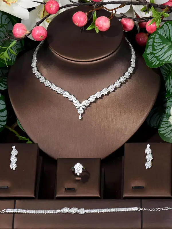 Women's Elegant Rhinestone Decor Jewelry Set, 5pcs/set Exquisite Trendy Chain Necklace & Earrings & Bracelet & Ring, Fashionable Luxury Jewelry Set for Party Decoration 5