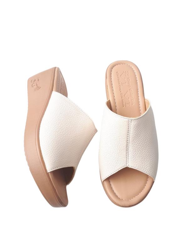 Dép nữ dế bằng da bò thật cao cấp VI VI đế cao 5 phân êm nhẹ. Phom nhỏ chị em tăng lên 1 size ạ DéP Sandal