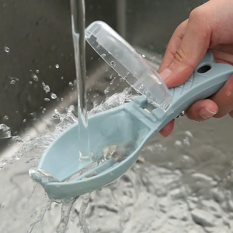 Manual fish scale plane Household fish scale scraping artifact Professional fish scales Kitchen fish killing tools Scraper with cover