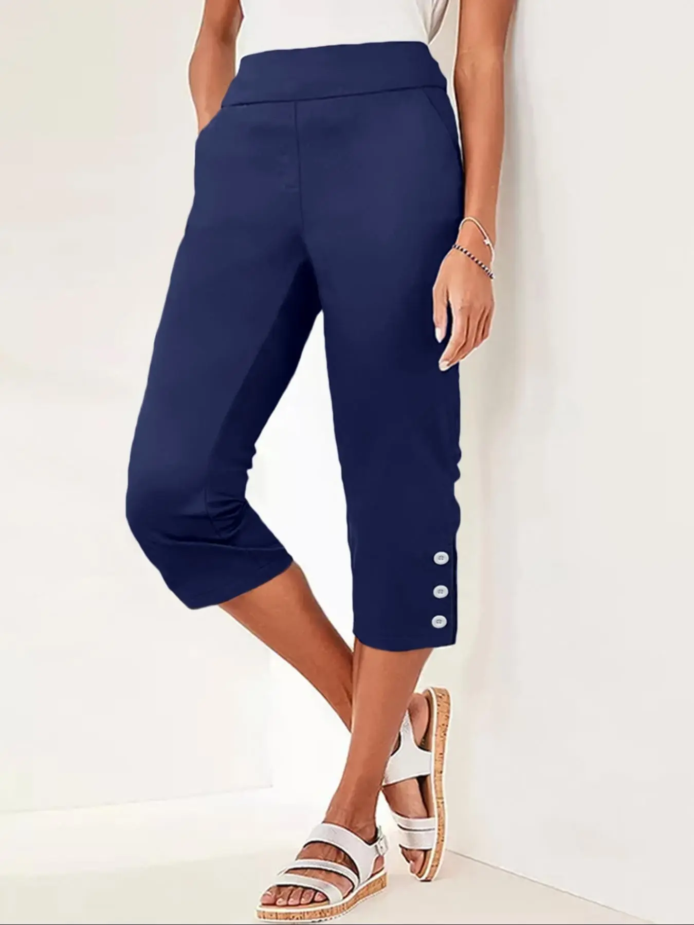 Women's Plain Button Decor Capri Pants, Casual Comfy Capri Trousers for Summer, Women's Bottoms for Daily Wear