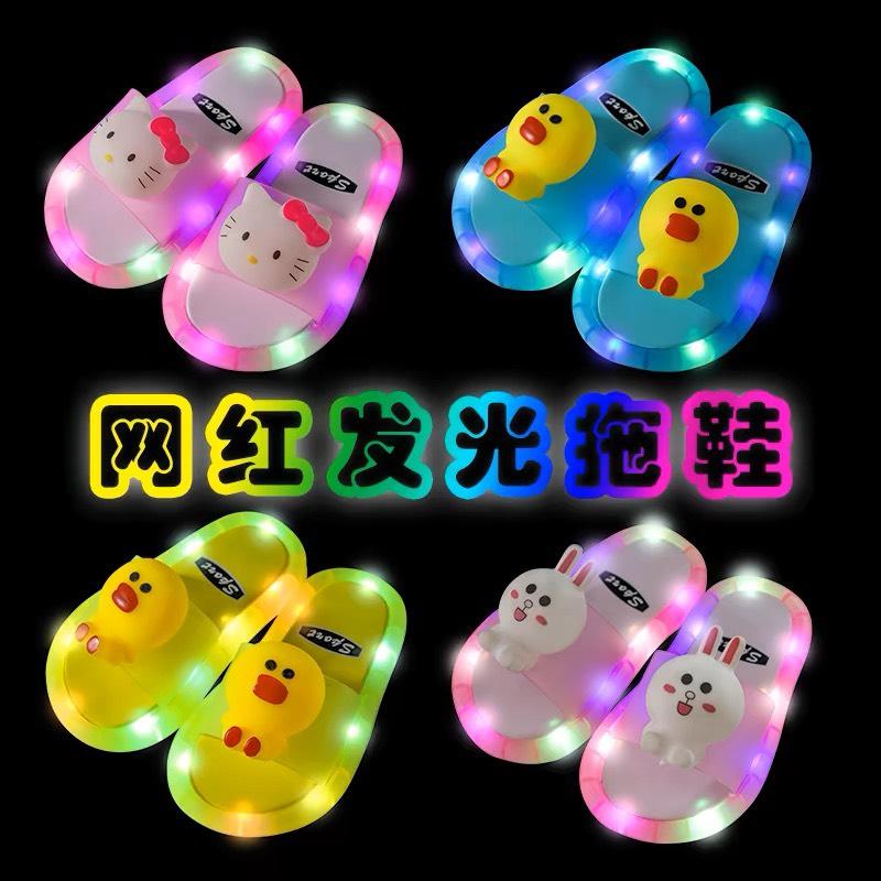 Dép Phát Sáng Trẻ Em Đèn Nháy Nhiều Hình Cute Dễ Thương Cho Bé,Pin lâu hết có thể thay,đế chống trơn Sandal Voi