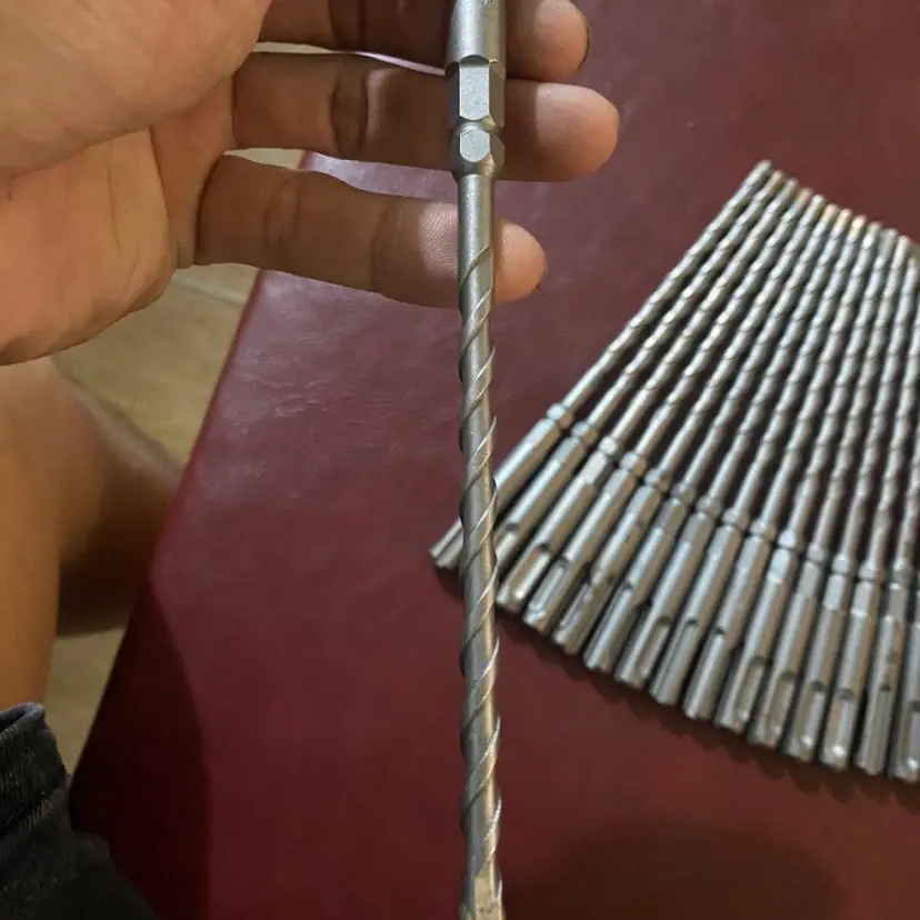 Mũi khoan bê tông nhật bãi