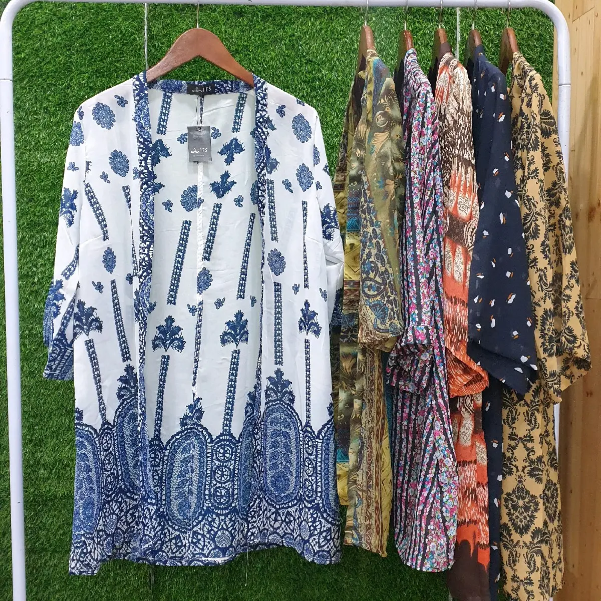 Outer Motif , Outer Katun , Outer Alin Floral