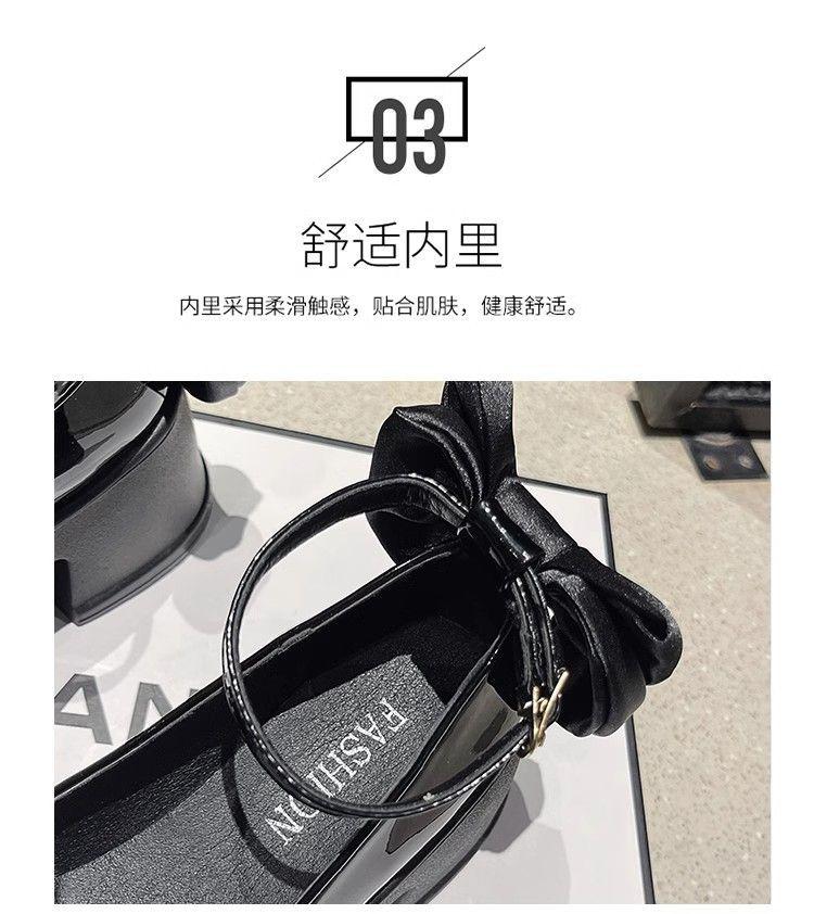 Product Introduction of Lace-Up Mary Jane Chunky Square-Toe Shoes, Comfortable Soft Sole with Anti-Slip Design, Bow Accent, Retro Fashion Footwear That Can Be Paired with Skirts 16