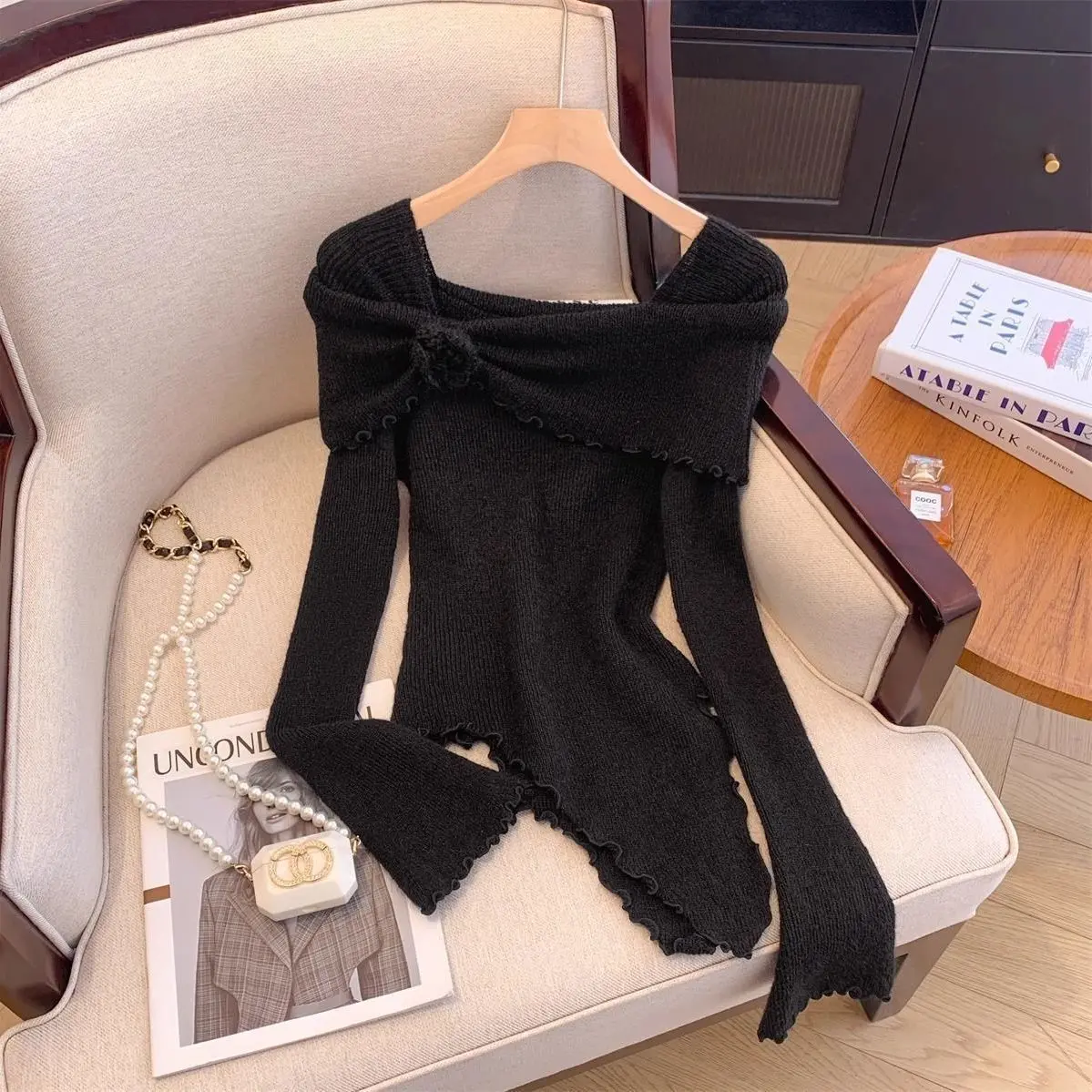 Đồ Len, Phong Cách Cổ Điển Selvedge Dây, Thiết Kế Thanh Lịch, Màu Đỏ, Dành Cho Nữ, Hàng Mới Về Mùa Thu, Phong Cách Phương Tây, Dáng Ôm, Tay Áo Chuông, Áo Len Bất Đối Xứng