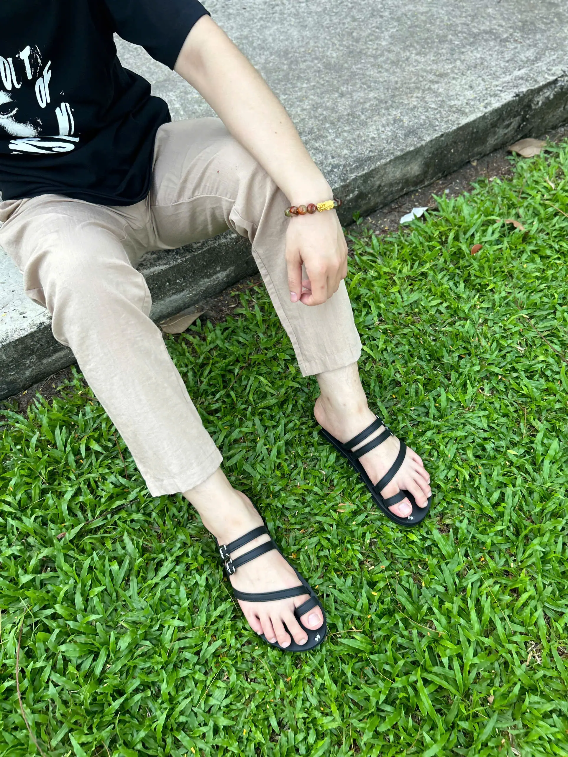 Dép nam xỏ ngón thời trang đơn giản thích hợp mang đi chơi, cà phê, đi học, đi làm