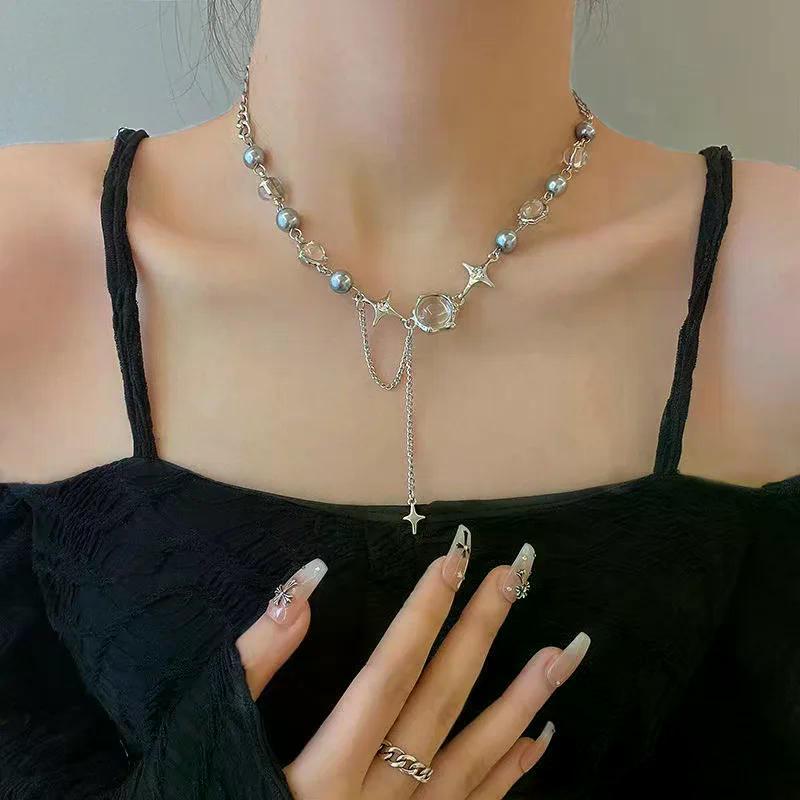 Product Introduction of Y2K Retro Kpop Silver Color Pendant Necklaces for Women Gothic Zircon Heart Cross Tassel Necklace Punk Clavicle Choker Jewelry 2