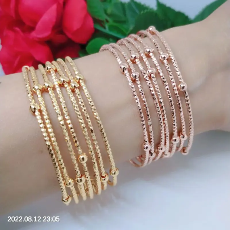 Gelang Tangan Krooncong Wanita Titanium Xuping Perhiasan Aksesoris  Anti Karat satu set 7 pcs random harian zinc alloy
