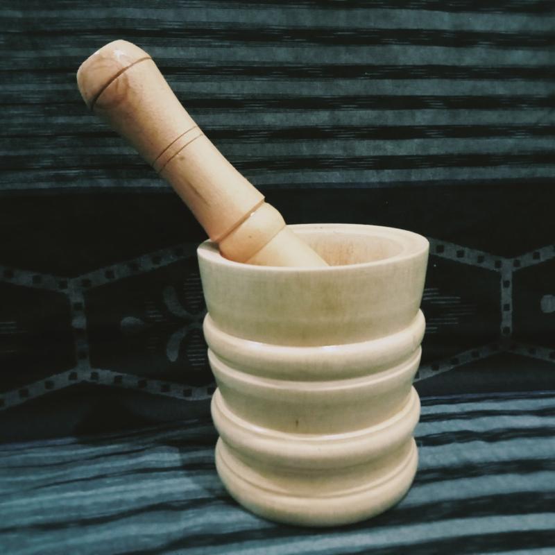 Product Introduction of Set Lumpang Kayu Mahoni Ukuran Sedang Kitchenware 1