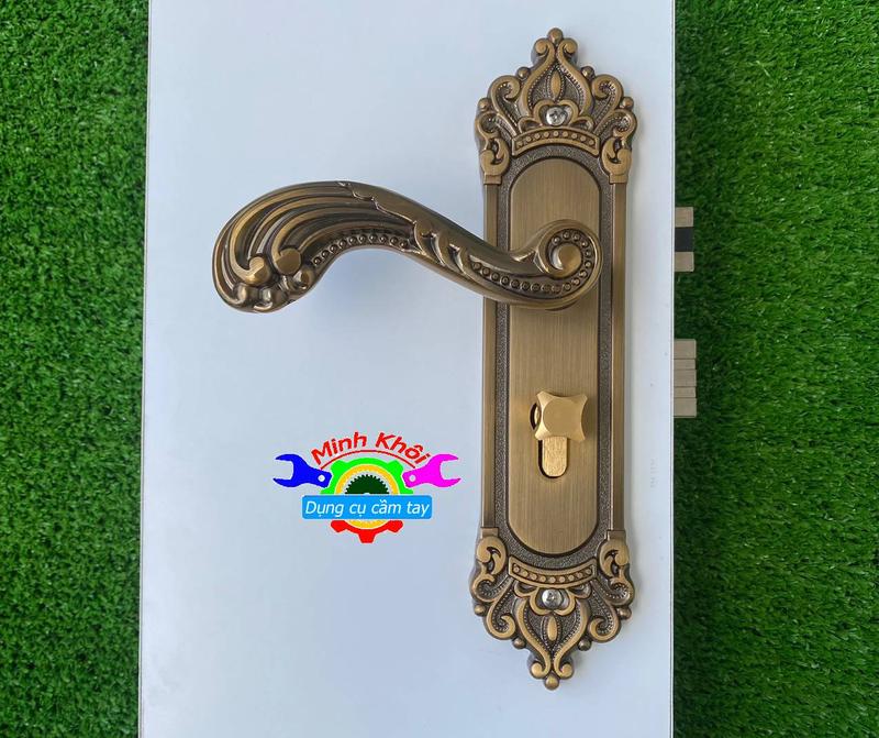 Khoá phòng cao cấp hợp kim nhôm, khoá tay lượn hoa văn cổ điển,khóa  tay gạt dùng cho cửa phòng trọ,cửa chính, Phòng ngủ, phòng tắm,cửa gổ,sắt hộp 4x8cm,nhôm hệ 1000