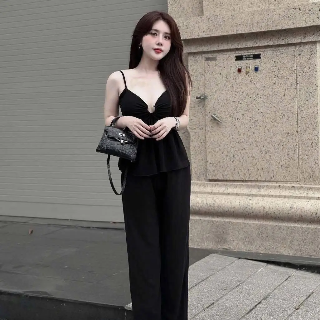 Bộ Đồ Ngủ Nữ Áo Hai Dây có mút ngực khuy gắn đá Mềm Mịn Freesize 40-60kg Voi Women Voi Women