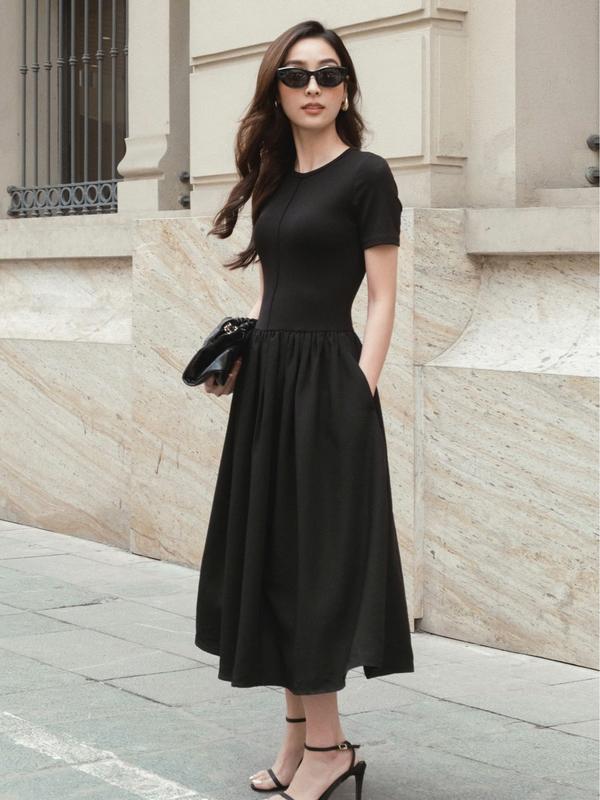 Váy LONG CLASSIC DRESS  - Mẫu váy liền thân dáng dài tay ngắn cho Nữ SHEMODA phong cách hiện đại, trẻ trung