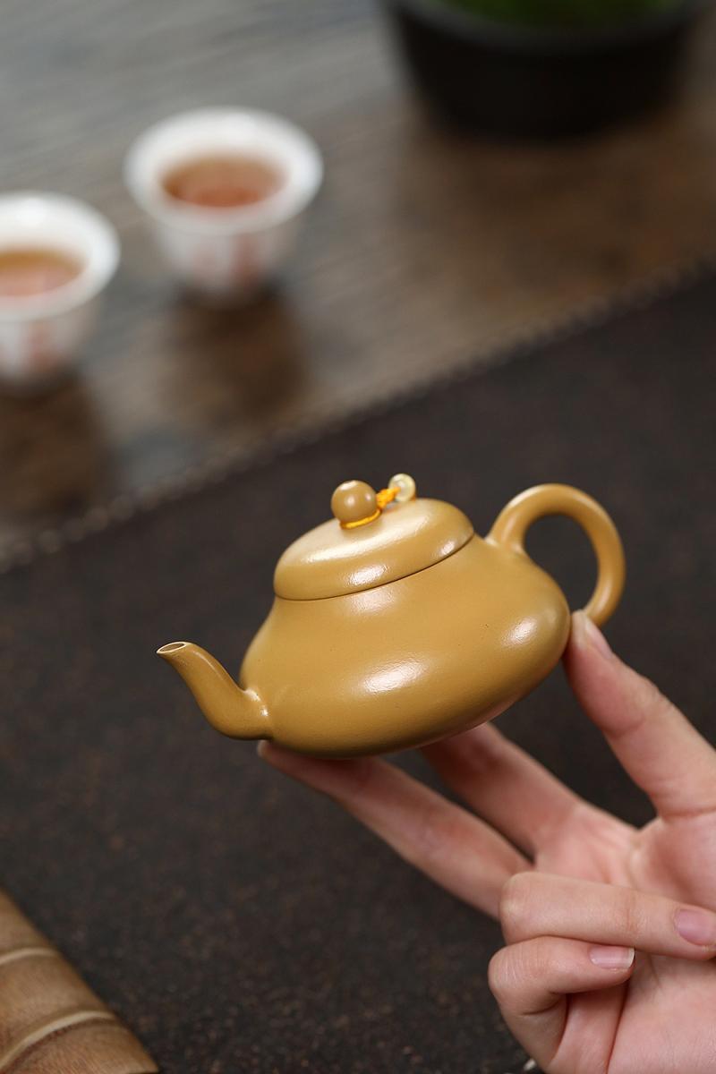 Product Introduction of Authentic Yixing Zisha Teapot - 100% Handmade Chinese Tea Set for English Breakfast/Earl Grey (Premium Gift for CNY/Mid-Autumn) 5