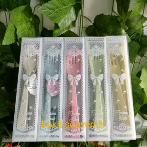50pcs souvenir pernikahan sendok garfu sumpit lokal kemasan mika motif bonus kartu ucan terima kasih Garpu Makan Set 50pcs souvenir pernikahan sendok garfu sumpit lokal kemasan mika motif bonus kartu ucan terima kasih Garpu Makan Set