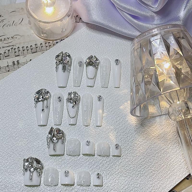 [Mã B24, B25] nailbox thiết kế sơn gel trắng đính charm đá không chứa cồn chống nước