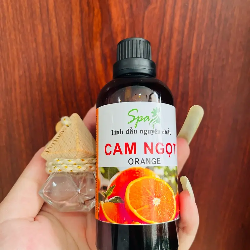 Tinh Dầu Thiên Nhiên Cam Ngọt SPA ( Tặng vỏ lọ treo xe ) 6