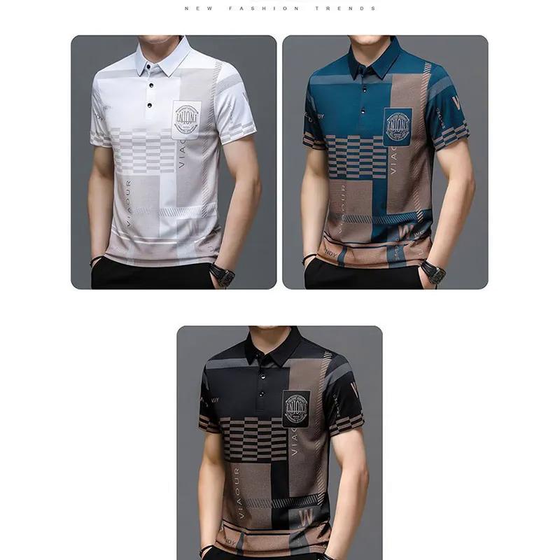 Product Introduction of Kemeja-t lengan pendek dengan turtleneck untuk lelaki, baju polo berjalur dengan butang dan cetakan huruf, Baju Atasan Fesyen, musim panas, baharu 12