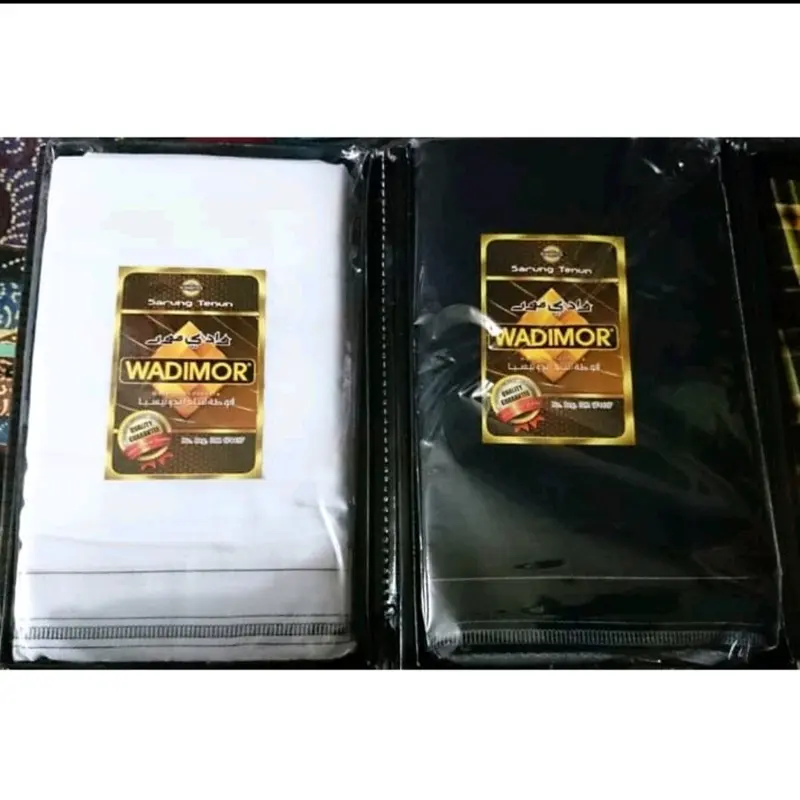Sarung Wadimor Polos hitam Dan Putih 0