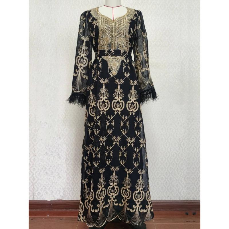 Product Introduction of New Embroidered Sticker Dress Muslim Party Banquet Robe 9