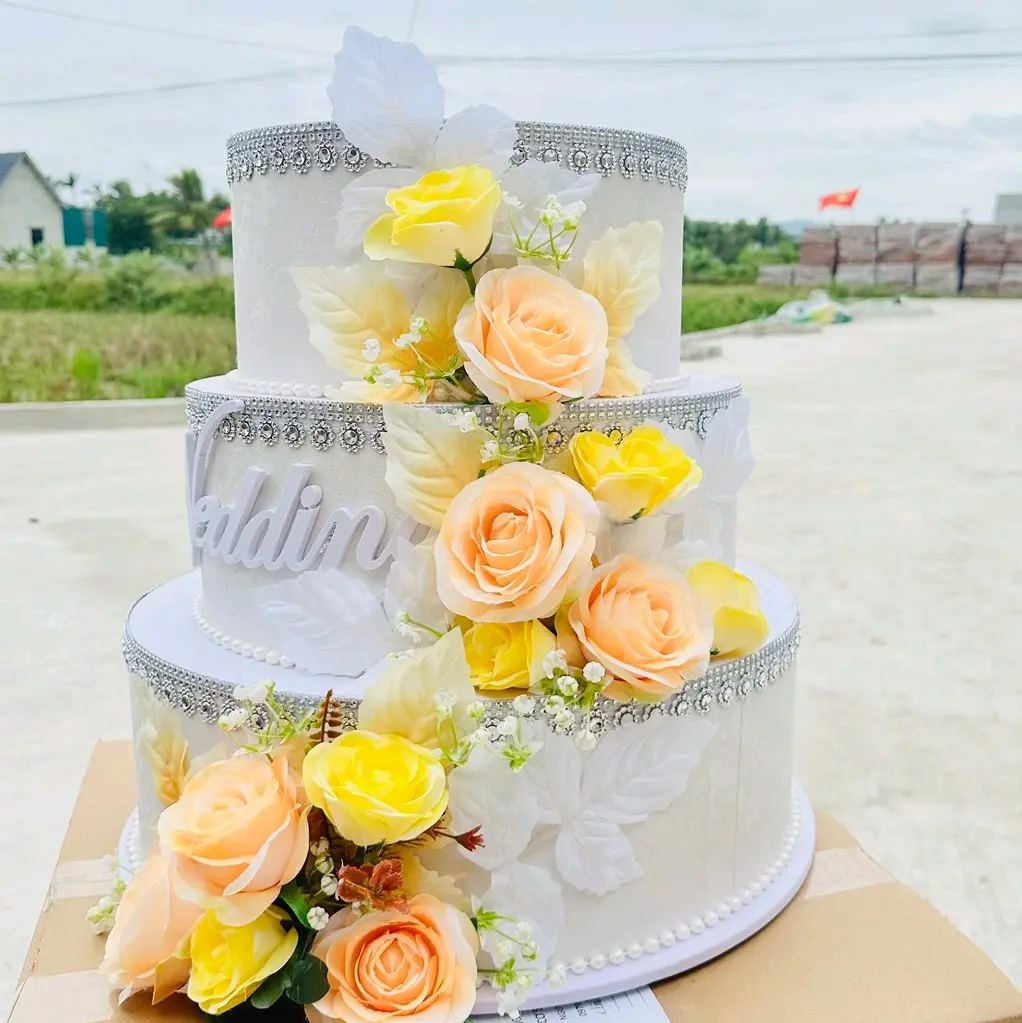 Bánh giả 3 tầng