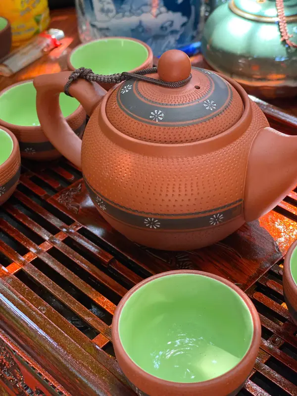 Bộ ấm chén uống trà Ganh đỏ, Ấm có màng lọc trà, Hàng Bát Tràng bền đẹp 350ml, tặng kèm khay đựng 3