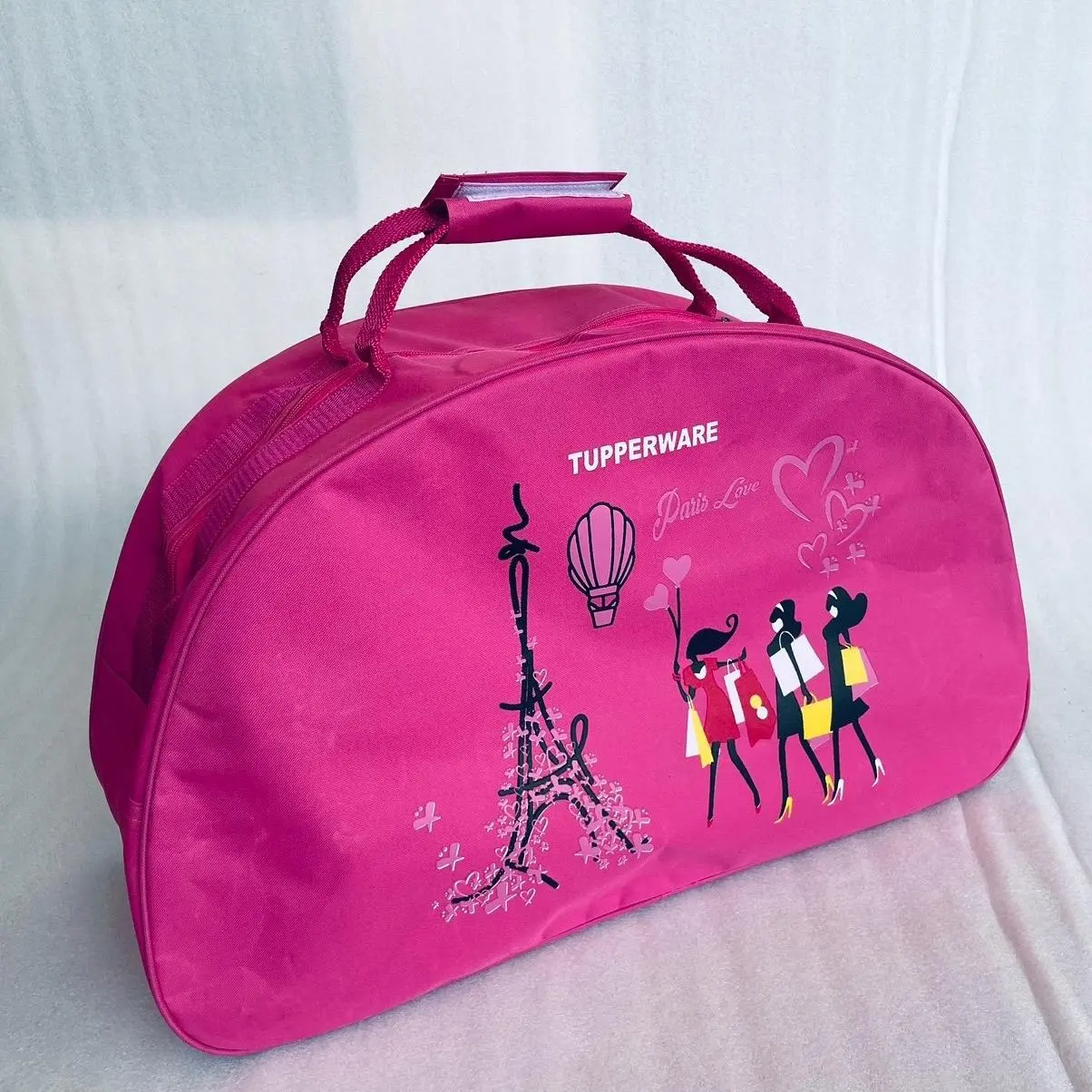 Kitbag Paris Eiffel Tupperware (zippee bunga es) // tas travelling Hitam Pink Pouch