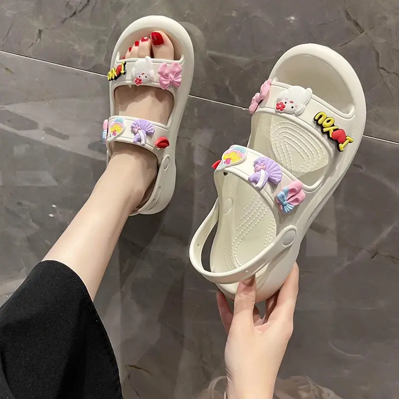 Dép bánh mỳ nữ, sandal 2 quai ngang gắn sticker siêu hot 8