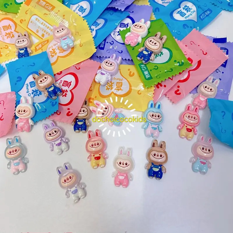 Túi mù bóc quà bất ngờ Blind Bag,Set  labubu, capybara, loopy, gấu dâu, bọt biển, hoạt tiết dễ thương Đồ Chơi